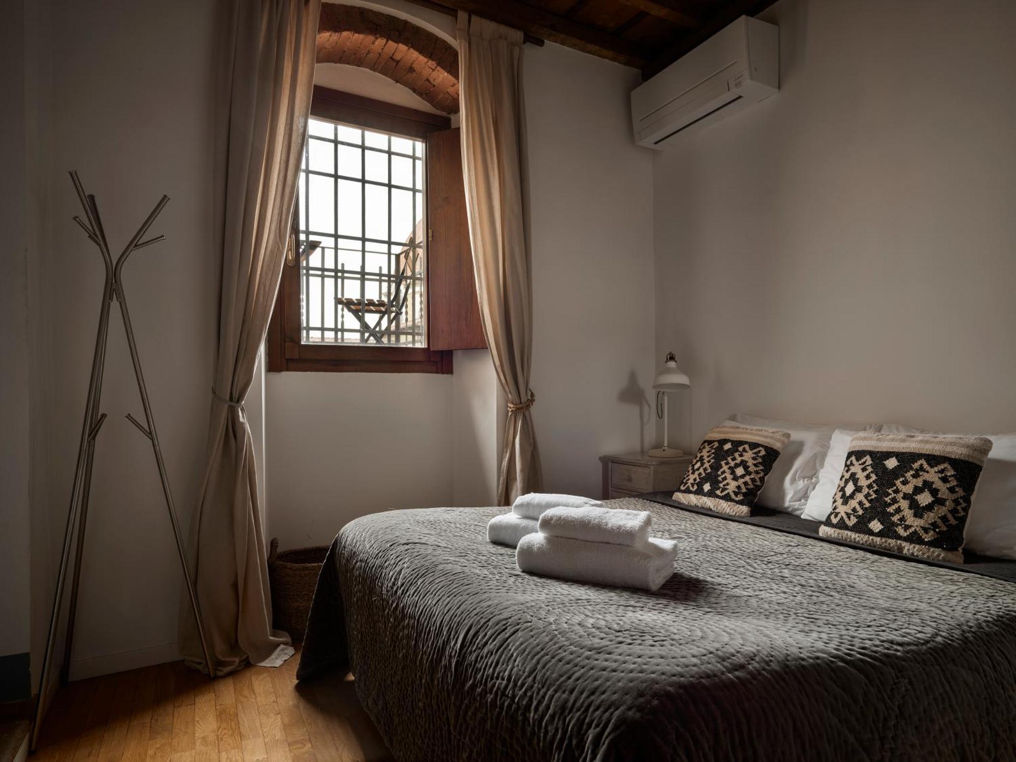 One Of A Kind Near The Duomo W/Balcony Palace Apt Florence Luaran gambar